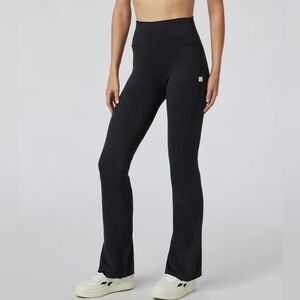 Vuori Halo Slim Flare (Black Heather)